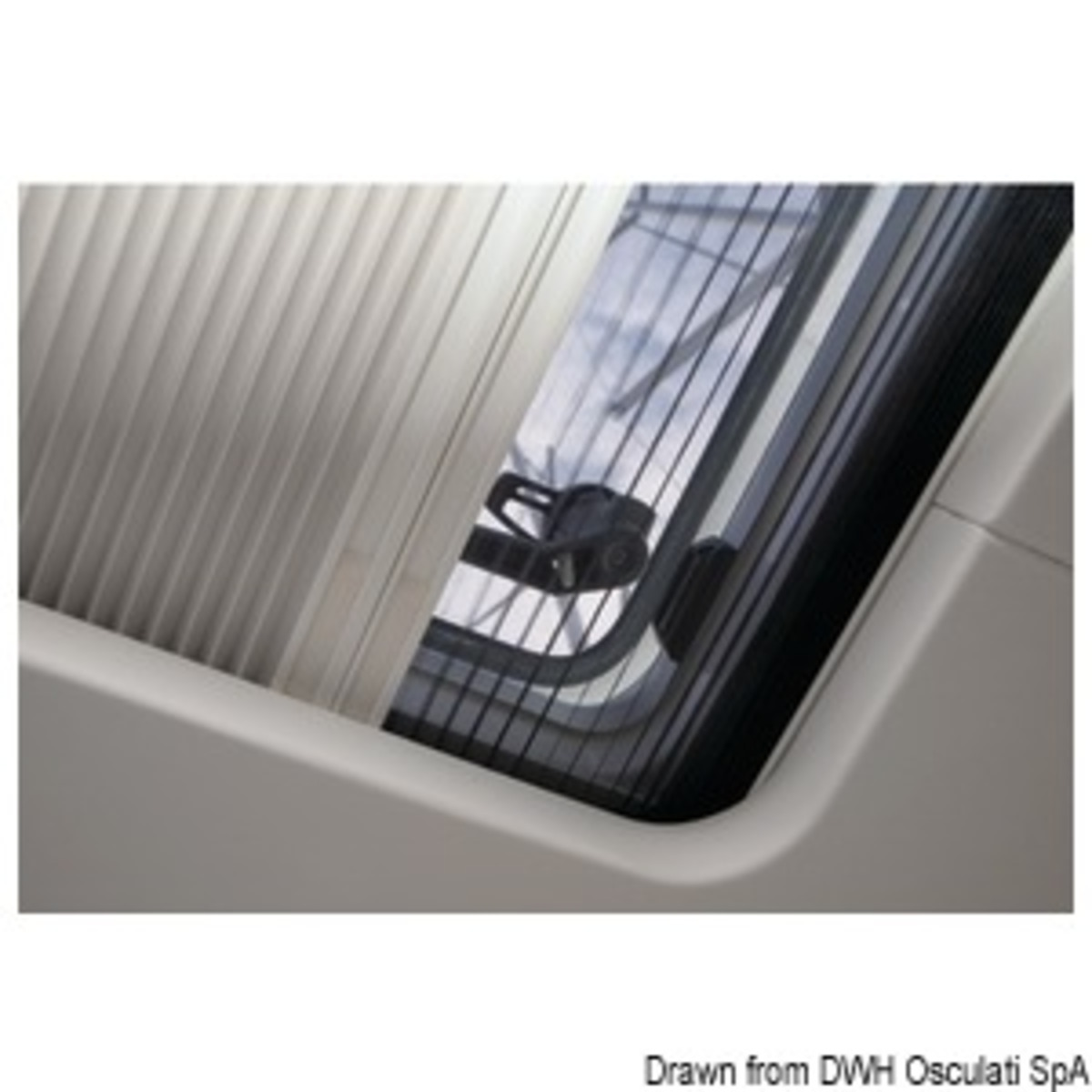 Oceanair Tenda Oscurante E Zanzariera A Plissé Dometic Skyscreen Pleated – Installate In Superficie - Pleated Screen x Lewmar 10